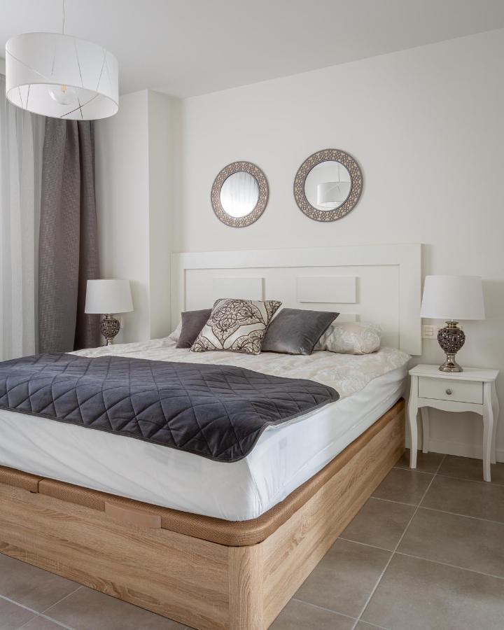 Sunny Apartment In Denia With Outdoor Swimming Pool And Garage Parking Place Included, 300M From The Sandy Beach מראה חיצוני תמונה