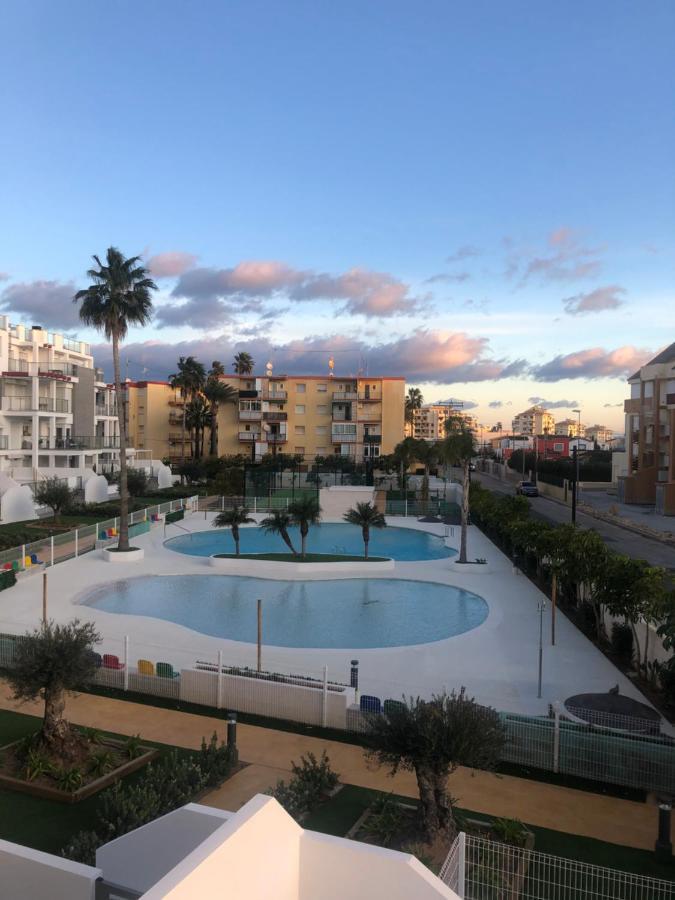 Sunny Apartment In Denia With Outdoor Swimming Pool And Garage Parking Place Included, 300M From The Sandy Beach מראה חיצוני תמונה