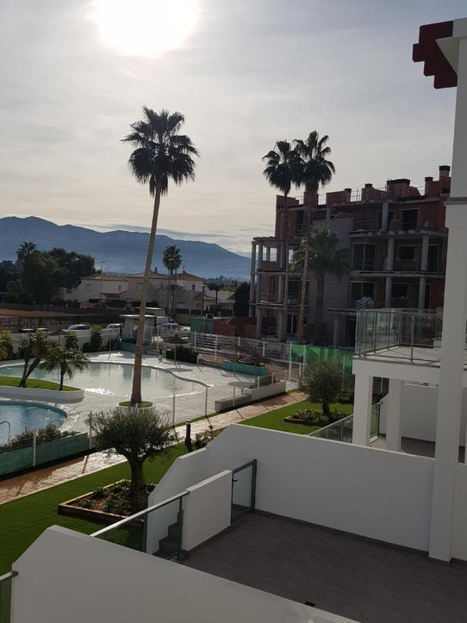 Sunny Apartment In Denia With Outdoor Swimming Pool And Garage Parking Place Included, 300M From The Sandy Beach מראה חיצוני תמונה